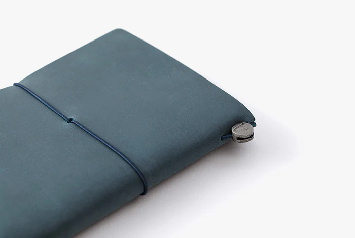 TRAVELER's Notebook - Passport Size - Blue - Image 5
