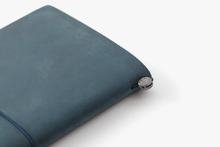 TRAVELER's Notebook - Regular Size - Blue - Image 5