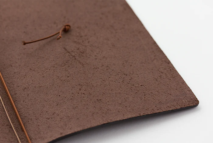 TRAVELER's Notebook - Regular Size - Brown - Image 5